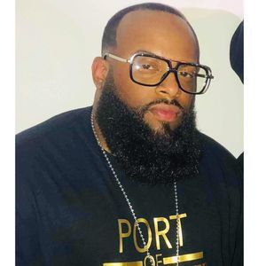 Meet your Posher, Johnnie